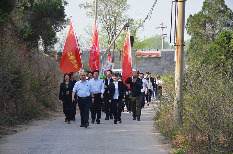 清明寄哀思，深情悼忠魂——汝行集团党委清明节祭扫革命先烈